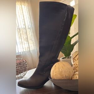 Ecco high boots (upper calf). Size 7. With zipper and extended elastic